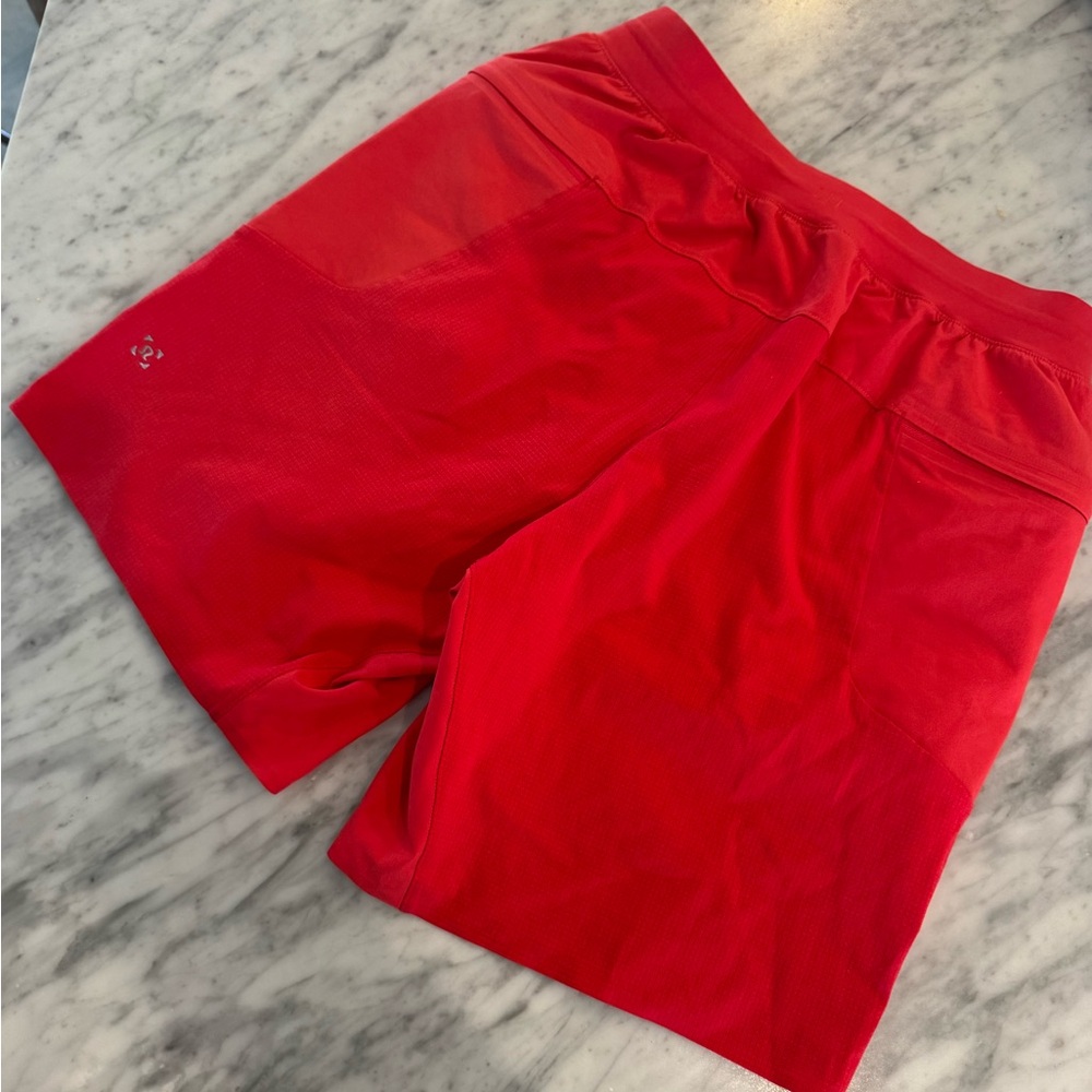 Lululemon Men’s Red Lined Athletic Shorts small